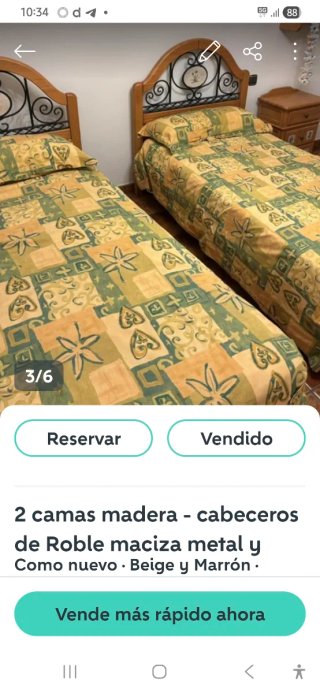 Dormitorio de madera con cajones y cerámica