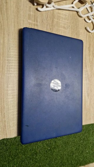 Ordenador HP azul