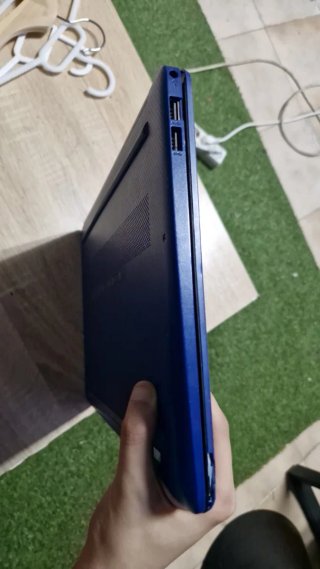 Ordenador HP azul