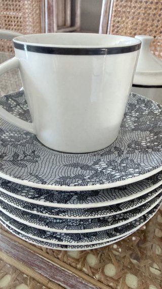 Juego de tazas de porcelana de V&L