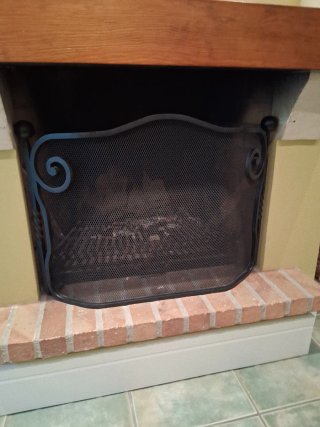 Pantalla protectora chimenea metal