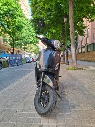 Scooter Mitt Negra- 2021