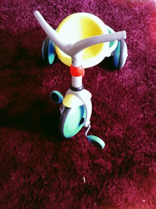 Triciclo infantil