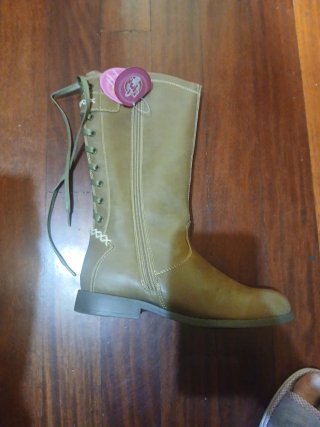 Botas niña talla 35 nuevas.