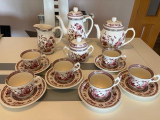 Juego San Claudio porcelana. Negociable