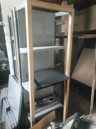 Estanterías modulares metálicas y de madera