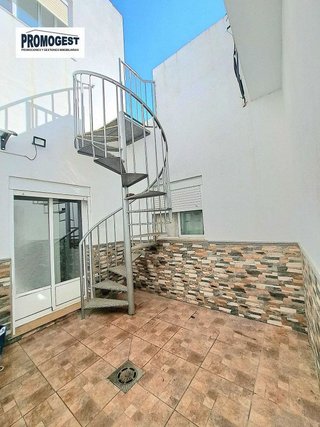 Piso en venta en Brenes