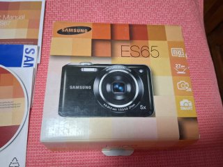 Cámara Samsung ES65 completa