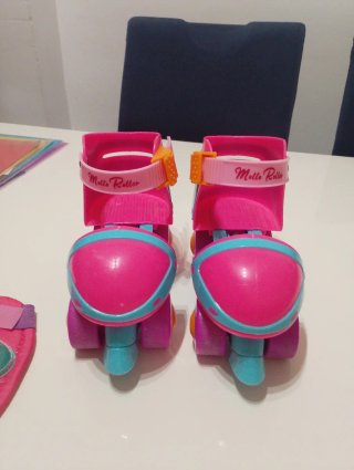 Patines Molto Roller y protecciones infantiles