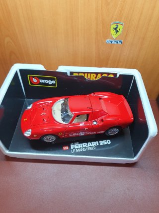 Ferrari 250 Le Mans  Bburago scala da 1/18