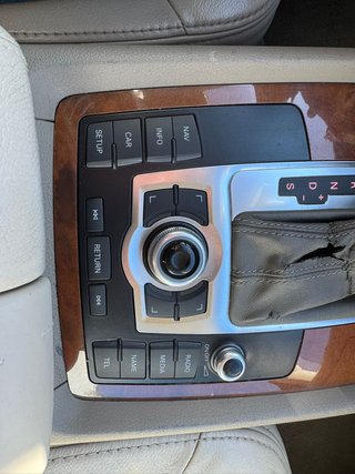 Audi Q7 2011