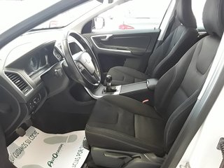 Volvo XC60 2.0 D3 136 CV KINETIC 2WD