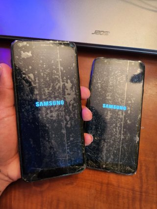 Lote 2 Samsung Galaxy J4+ per pezzi