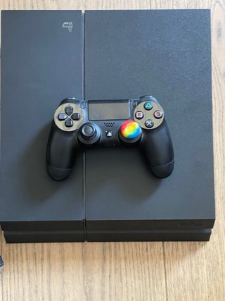 PS4 Negra Mate + Mando DualShock + Grip