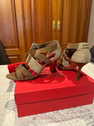 Sandalias Carolina Herrera Marrones