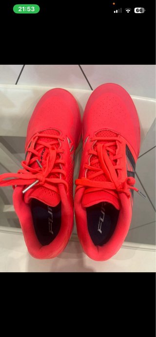 Zapatillas New Balance Talla 39.5 Rojas y Plateada