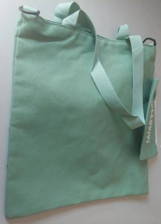 Bolso verde con monedero