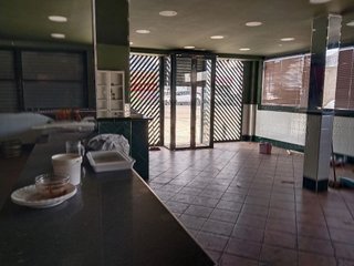 Local comercial en venta en Centro en Bormujos