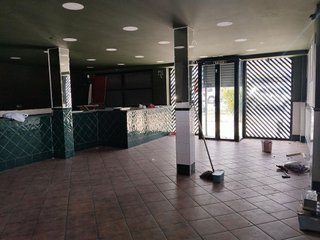 Local comercial en venta en Centro en Bormujos