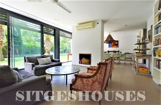 Casa pareada en alquiler en Vinyet-Terramar-Can Pei-Can Girona en Sitges