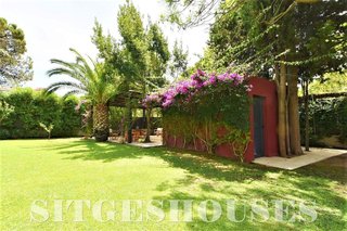 Casa pareada en alquiler en Vinyet-Terramar-Can Pei-Can Girona en Sitges