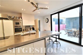 Casa pareada en alquiler en Vinyet-Terramar-Can Pei-Can Girona en Sitges