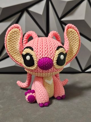 Figura Angel Lilo y Stitch efecto crochet 15cm