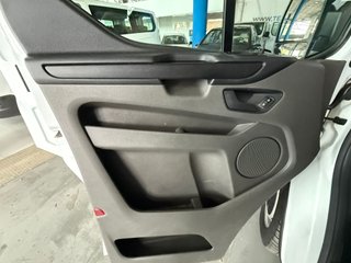 FORD TRANSIT CUSTOM 2.0 TDCI AMBIENTE combi 6 plz