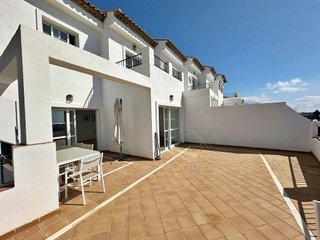 Casa pareada en venta en Benahavís