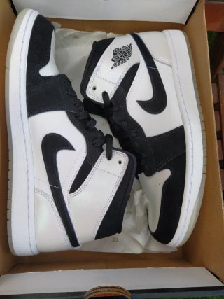 Jordan 1 Mid SE Diamond Talla 44