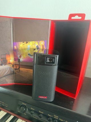 Proyector Portátil Nebula Apollo 200 ANSI Lumens