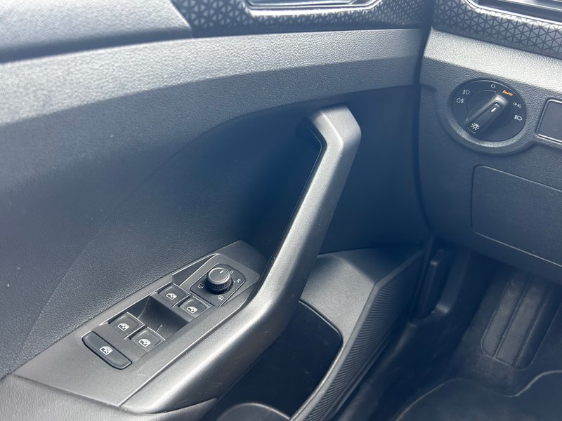 Volkswagen T-Cross Sport 1.0 TSI DSG (2021) 2022, foto 21