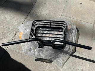 Manillar con cesta para bicicleta