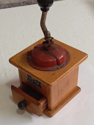 Molinillo de café antiguo madera y metal