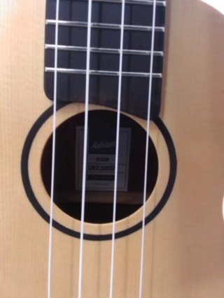 Ukelele Ashton UKE200SP