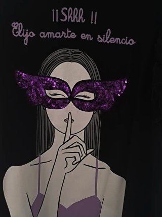 Camiseta Gisela Talla S Negra con Volantes