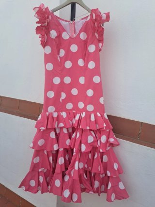 Traje Flamenca Lunares Rosa Volantes