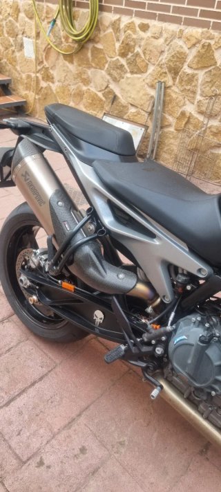 KTM 790 Naked 2020 recién revisada taller y itv