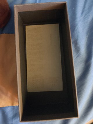 Funda y caja gafas Tom Ford