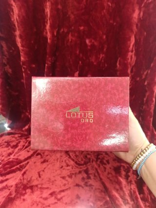Estuche para relojes Lotus Oro
