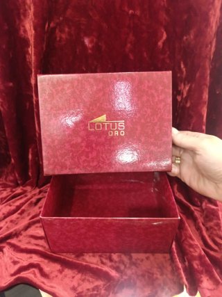 Estuche para relojes Lotus Oro