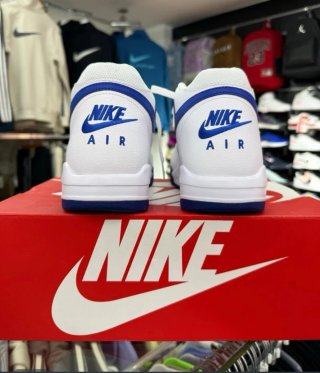 Nike Flight Legacy Blancas y Azules Talla 42.5