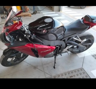 Honda CBR1000RR FIREBLADE