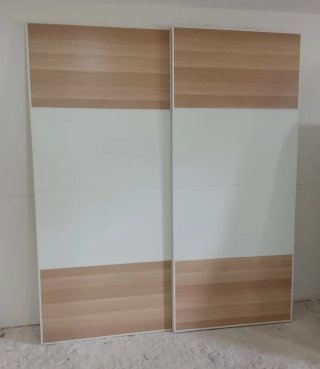 Armario grande correderas PAX Ikea madera y metal.