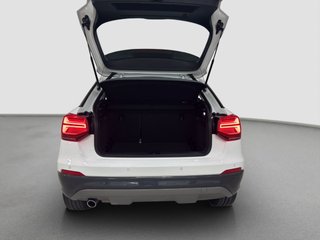 Audi Q2 Design 30 TDI 115 c.v / 18.000 Kms