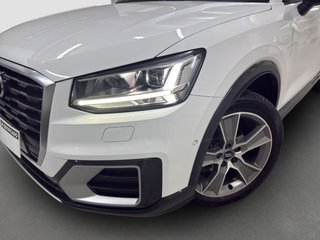 Audi Q2 Design 30 TDI 115 c.v / 18.000 Kms