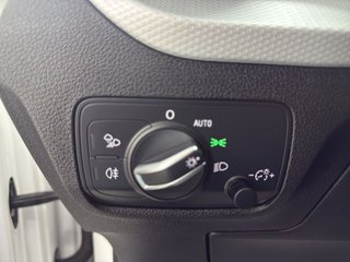 Audi Q2 Design 30 TDI 115 c.v / 18.000 Kms