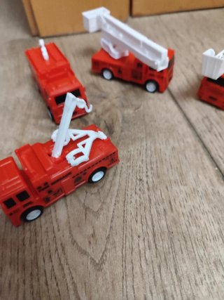 4 Camiones Bomberos Juguete Nuevos estrenar