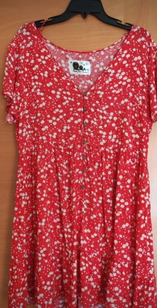 Vestido rojo flores blancas Talla XL