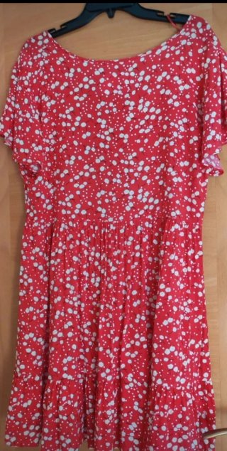 Vestido rojo flores blancas Talla XL